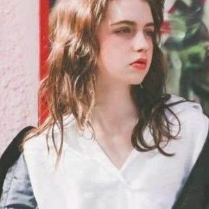 Meet your Posher, Sharita